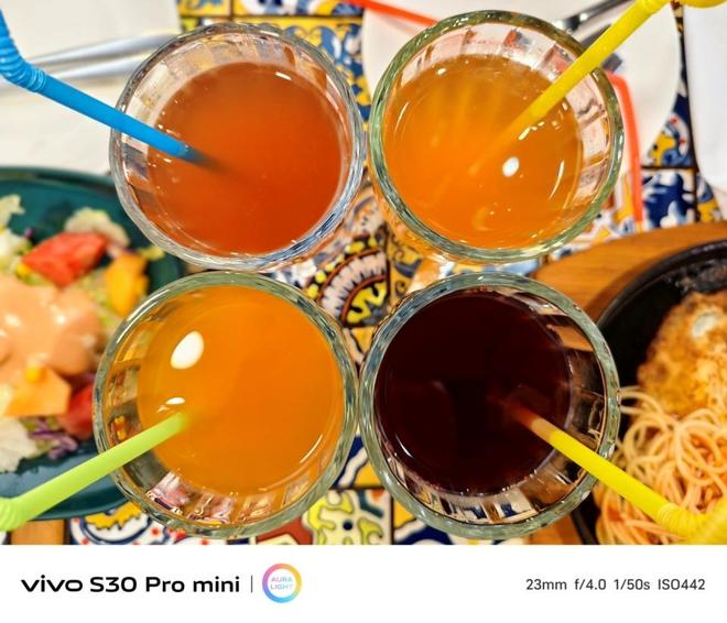 o mini三丽鸥联名款树甜美可爱标杆旗舰级长焦影像vivo S30 Pr(图2)