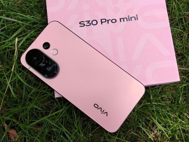 o mini三丽鸥联名款树甜美可爱标杆旗舰级长焦影像vivo S30 Pr(图13)